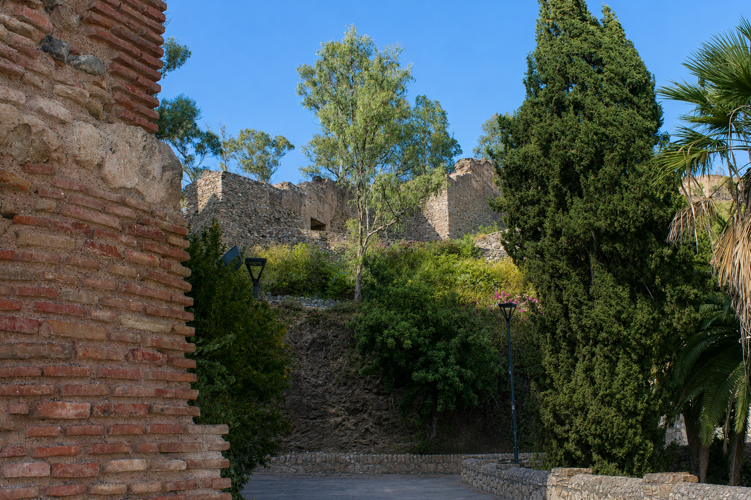 Málaga – Gibralfaro, Stadt, La Malagueta und Mittelmeer – Foto 7